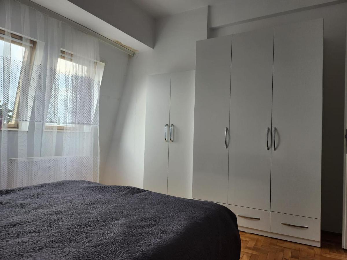 One Bedroom Apartment - Close The City Center! Prishtina 프리슈티나 외부 사진