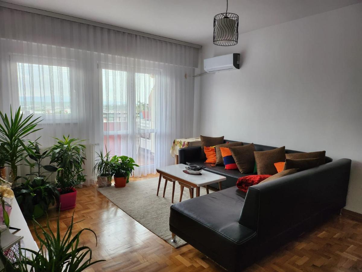 One Bedroom Apartment - Close The City Center! Prishtina 프리슈티나 외부 사진