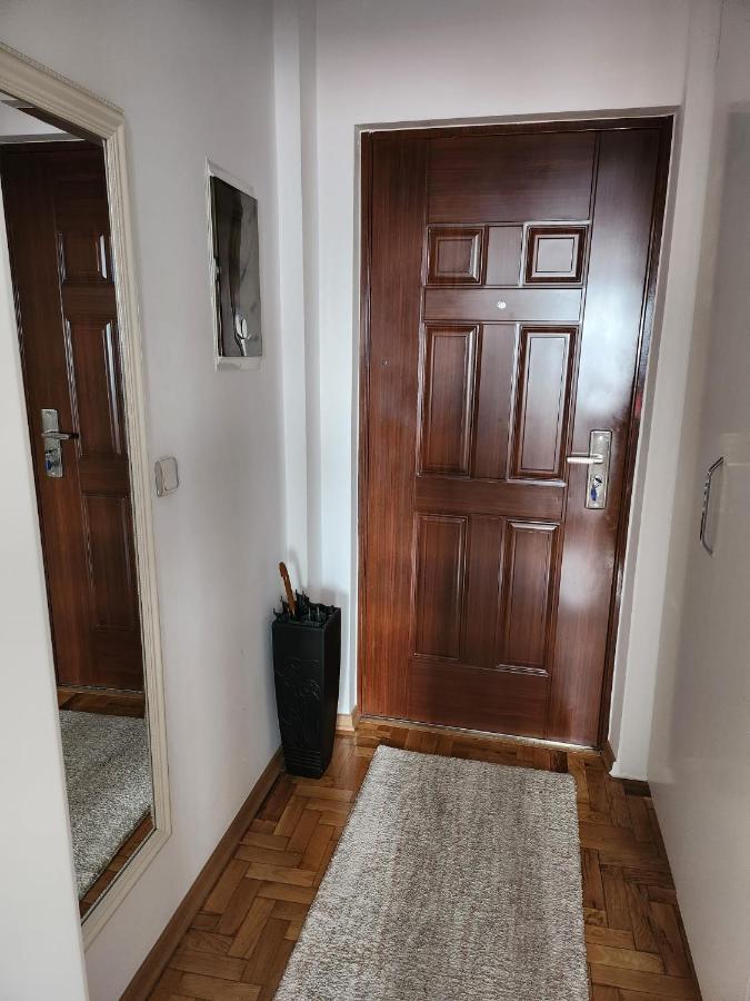 One Bedroom Apartment - Close The City Center! Prishtina 프리슈티나 외부 사진